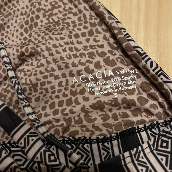 Acacia Awapuhi top in Polynesia - Picture 3 of 3